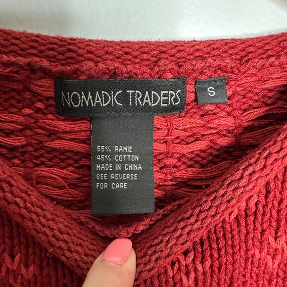 Nomadic Traders Women’s Red Winter Print Cotton‎ Blend Heavy Sweater Size S - Picture 3 of 5